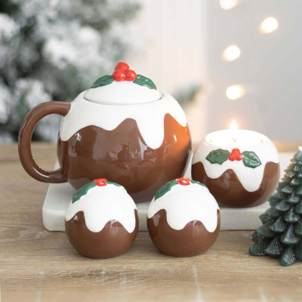 CHRISTMAS PUDDING SALT & PEPPER SHAKERS