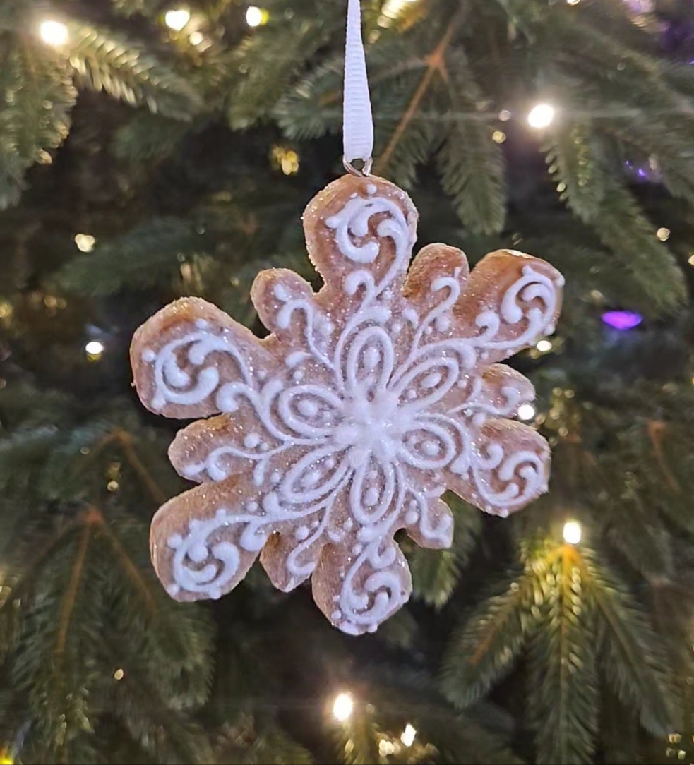 GINGERBREAD SNOWFLAKE HANGING