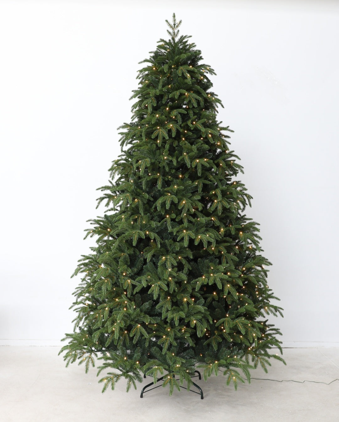 8FT PRE LIT DROOPY LEAF TREE