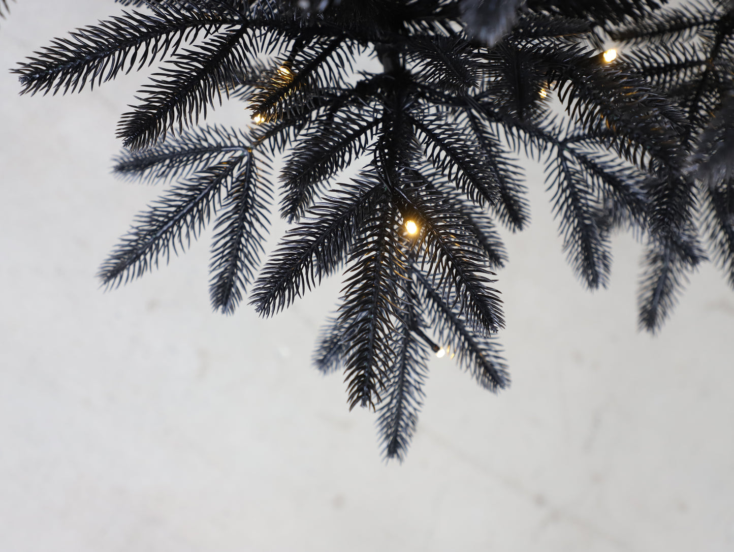9FT PRE LIT BLACK DROOPY CHRISTMAS TREE