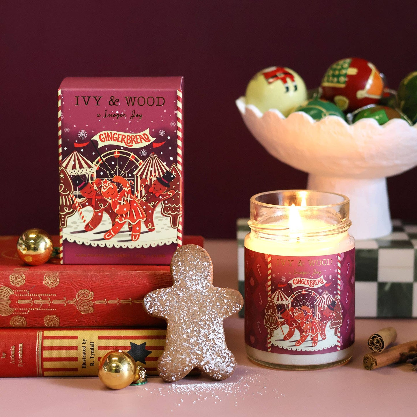 IVY & WOOD GINGERBREAD SOY CANDLE