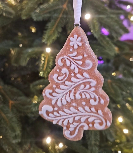 GINGERBREAD ORNAMENT TREE HANGING