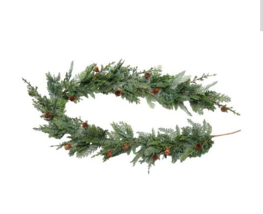 GREEN FOILAGE GARLAND