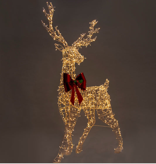 LIGHT UP REINDEER WITH 800 TWINKLE LIGHTS OUTDOOR USE